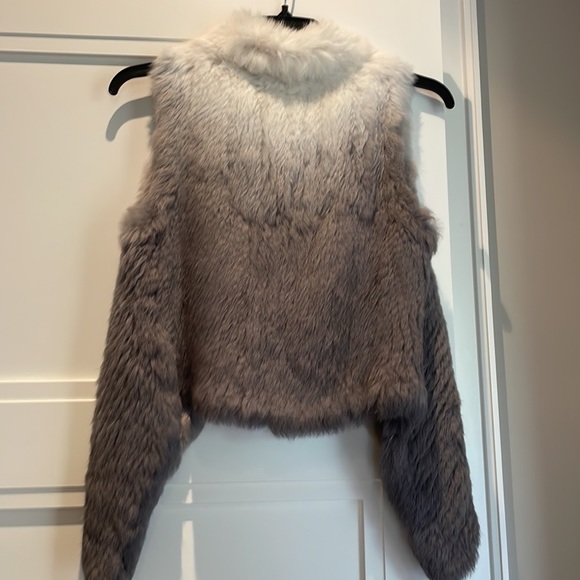 Mitchie’s XS Real Rabbit Fur White & Gray Ombré Vest - Picture 6 of 7